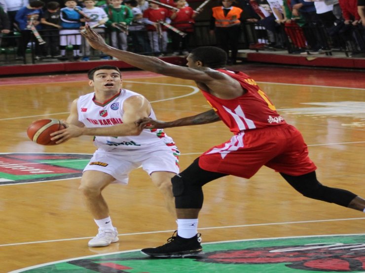 Pınar Karşıyaka: 65 – Ucam Murcia: 79
