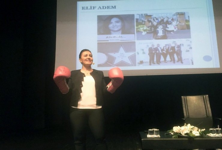 Pembe Boks Eldiveni İle Başarı Hikayesini Anlattı