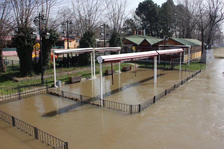 Tunca Ve Meriç Nehirlerinin Debileri Düşüyor