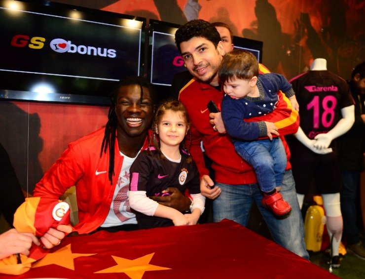 Bafetimbi Gomis Taraftarlarla Buluştu
