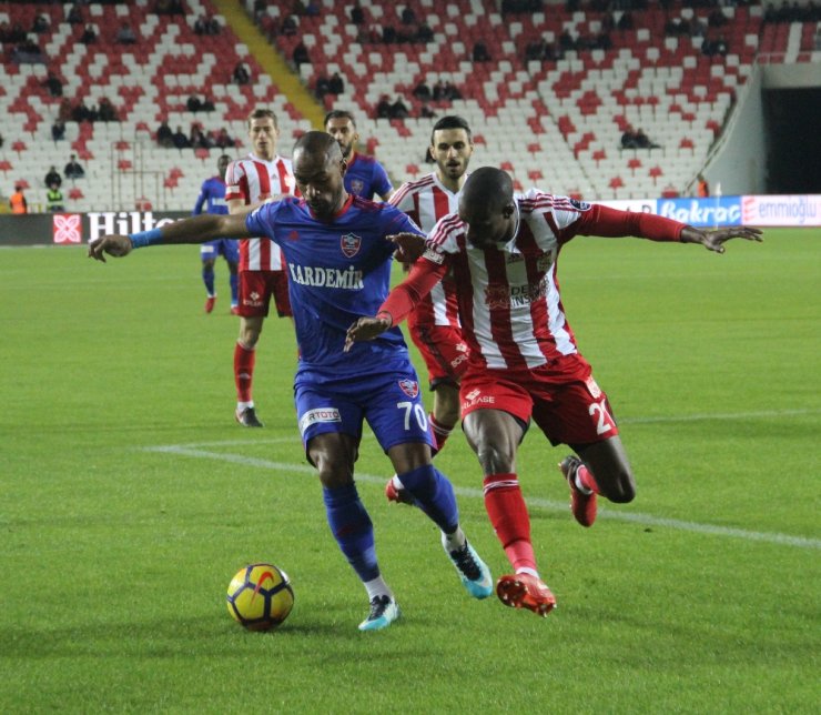Sivasspor, Karabükspor’u Tek Golle Geçti