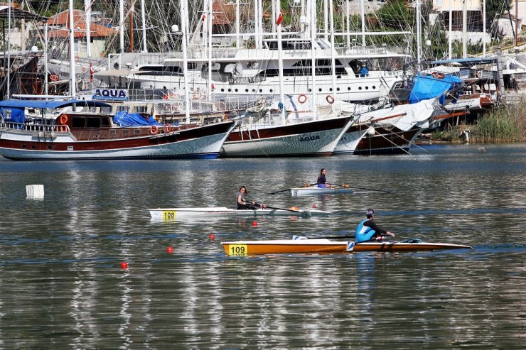 Fethiye’de Akdeniz Kupası Kürek Yarışları Heyecanı