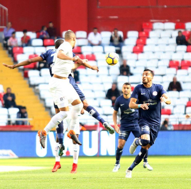 Antalyaspor Bursa’yı 2 Golle Geçti