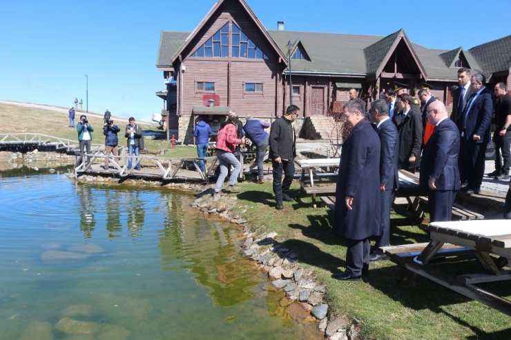Türkiye, Azerbaycan Ve Gürcistan Savunma Bakanları Giresun’da Yaylada Buluştu