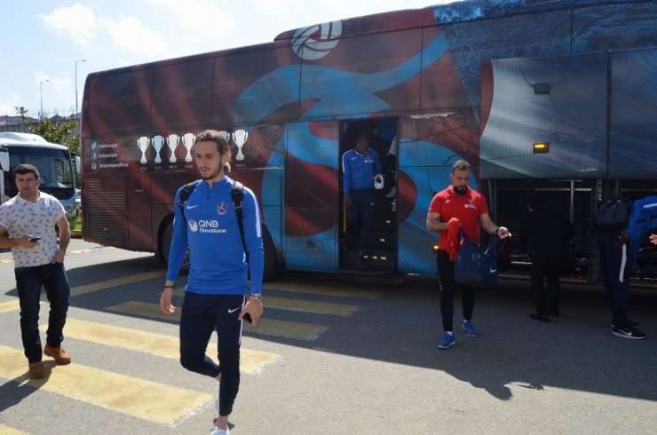 Trabzonspor, Galatasaray Maçı İçin İstanbul’a Gitti