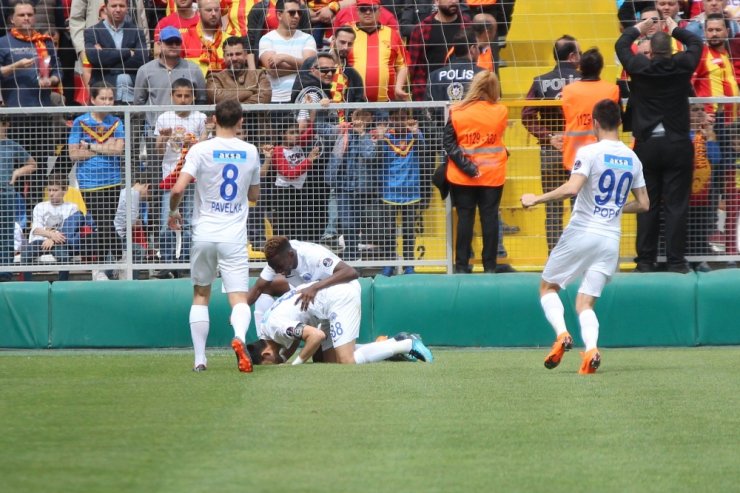 Kasımpaşa İzmir’de Güldü