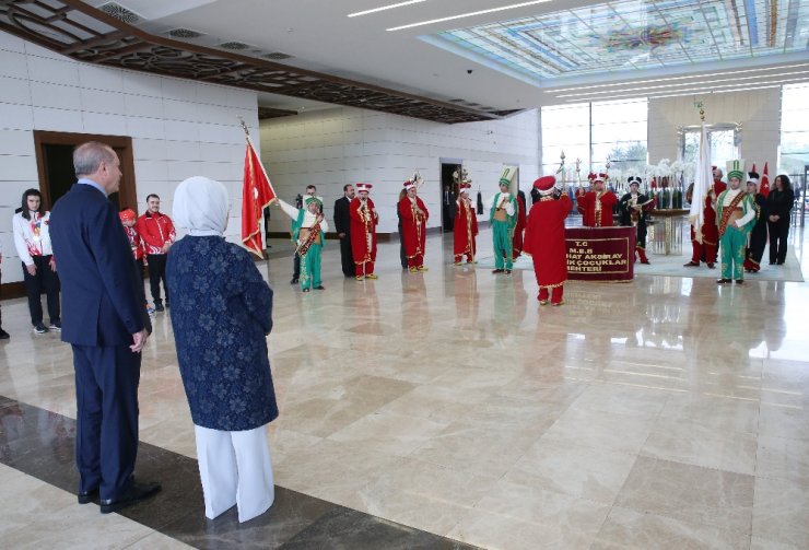 Cumhurbaşkanı Erdoğan’a Mehterli Karşılama