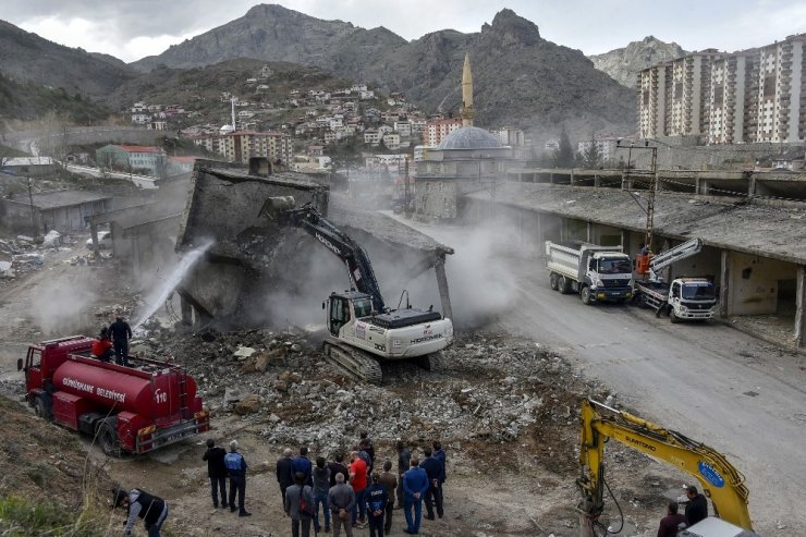 Başkan Avm İçin İlk Kazmayı Kendisi Vurdu