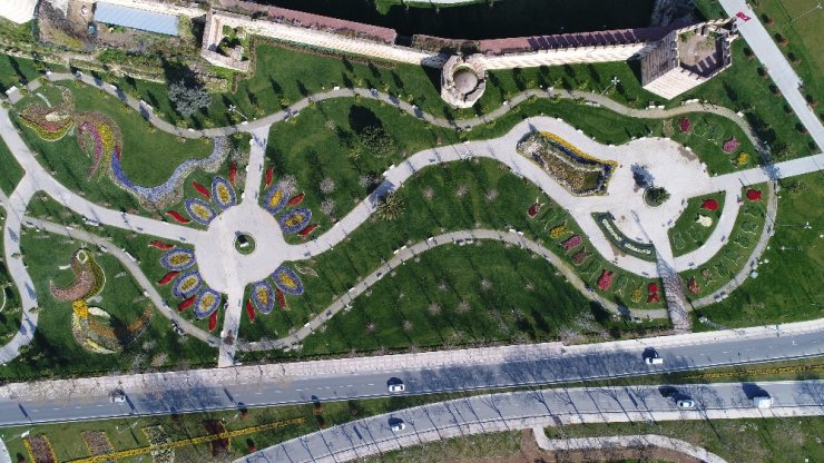 İstanbul’un Laleri Havadan Görüntülendi