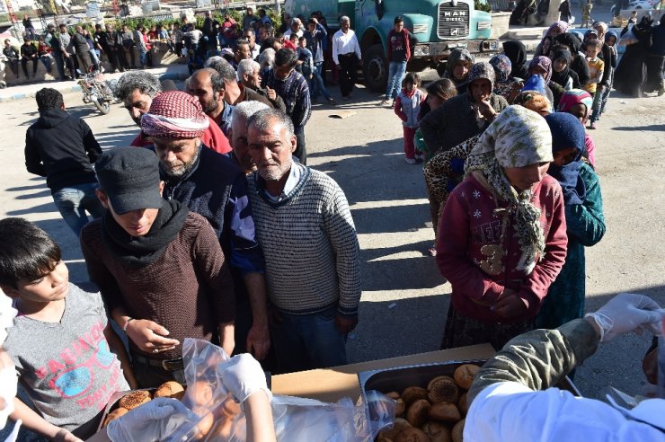 Yüzündeki Mutluluğun Nedeni Mehmetçik