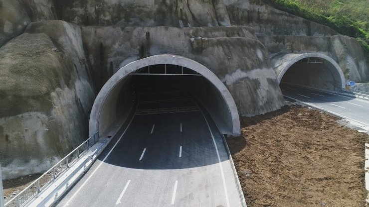 Yaklaşık 2,5 Milyarlık Kanuni Bulvarı Projesi’nde Bir Tünel Daha Hizmete Girdi