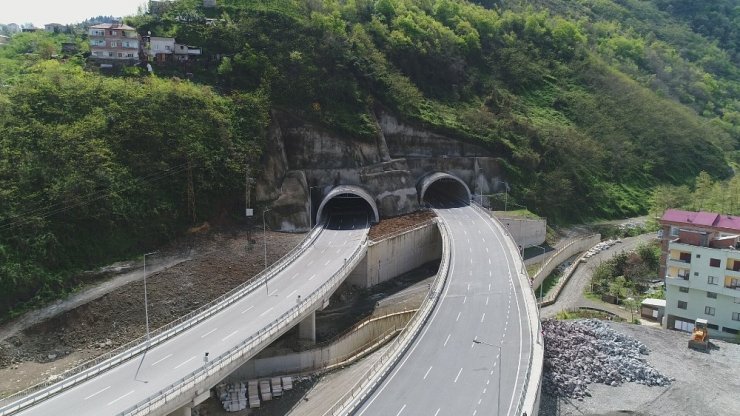 Yaklaşık 2,5 Milyarlık Kanuni Bulvarı Projesi’nde Bir Tünel Daha Hizmete Girdi