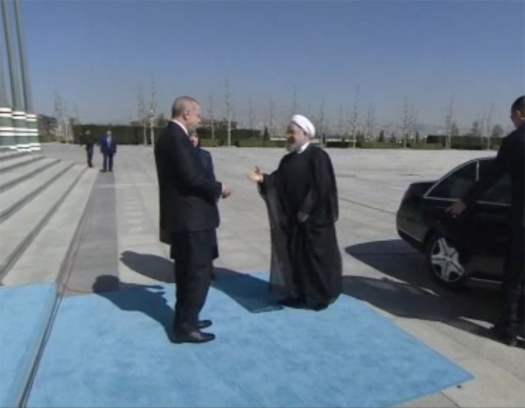 Erdoğan Ruhani’yi Külliyede Karşıladı