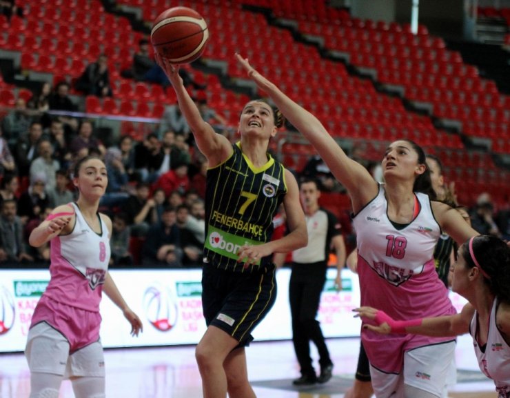 Fenerbahçe Farklı Kazandı