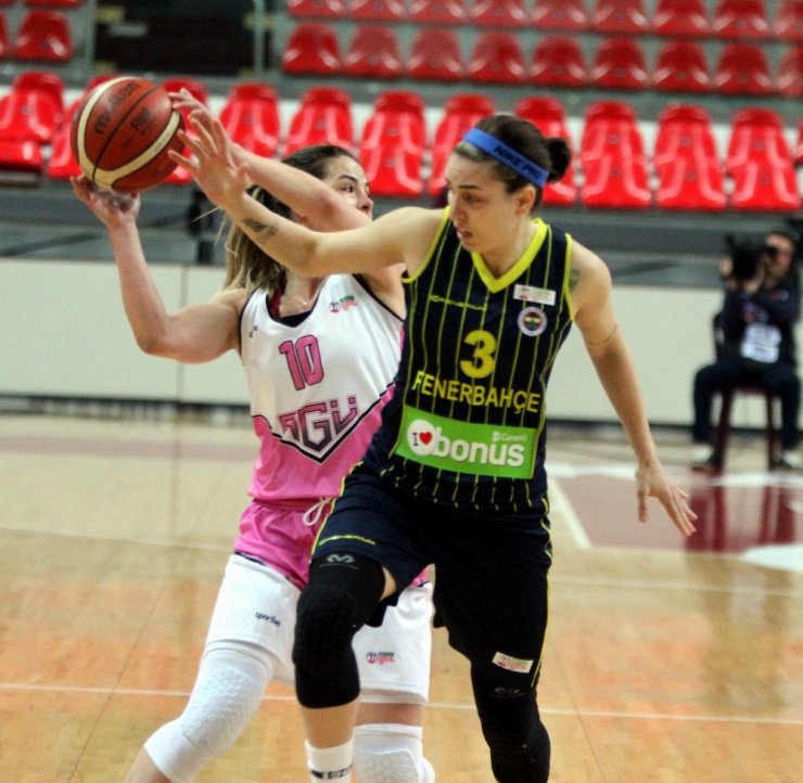 Fenerbahçe Farklı Kazandı