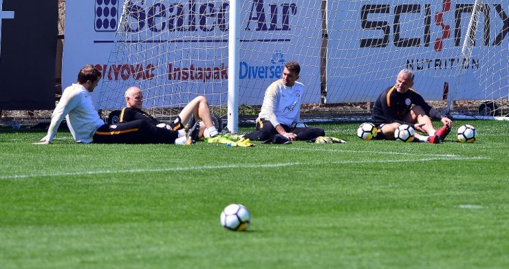 Galatasaray Gençlerbirliği Maçı Hazırlıklarını Sürdürdü