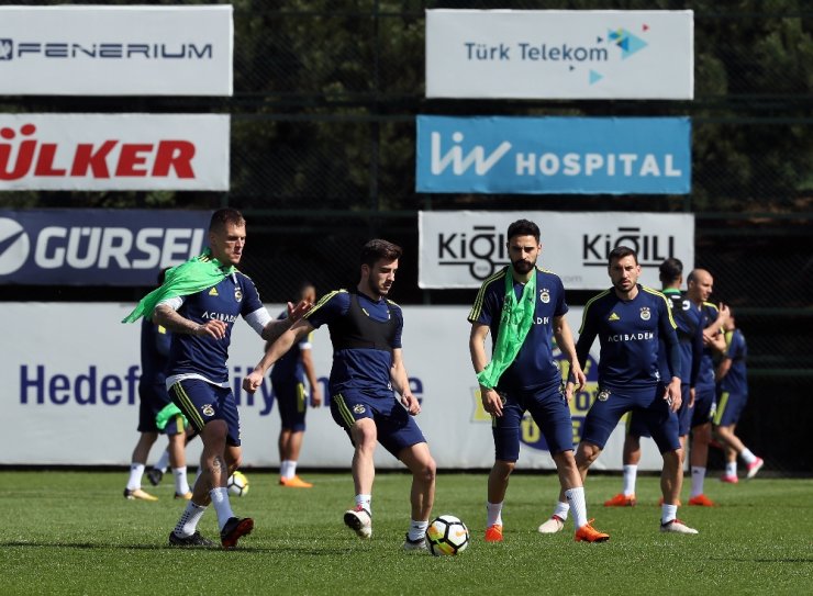 Fenerbahçe, Osmanlıspor Maçı Hazırlıklarını Sürdürdü