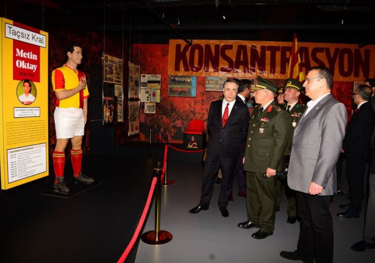 Orgeneral Musa Avsever’den Galatasaray’a Ziyaret