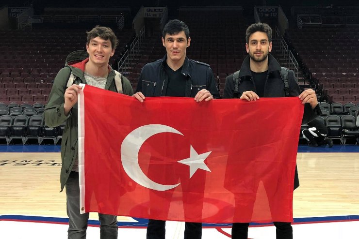 Nba’de Aynı Sahada Üç Türk