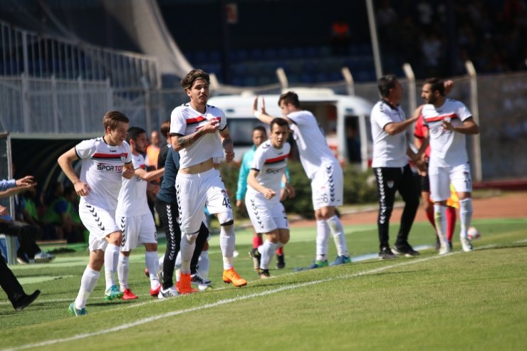 Demirspor 87’de Güldü