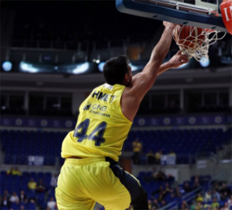Fenerbahçe Farklı Kazandı