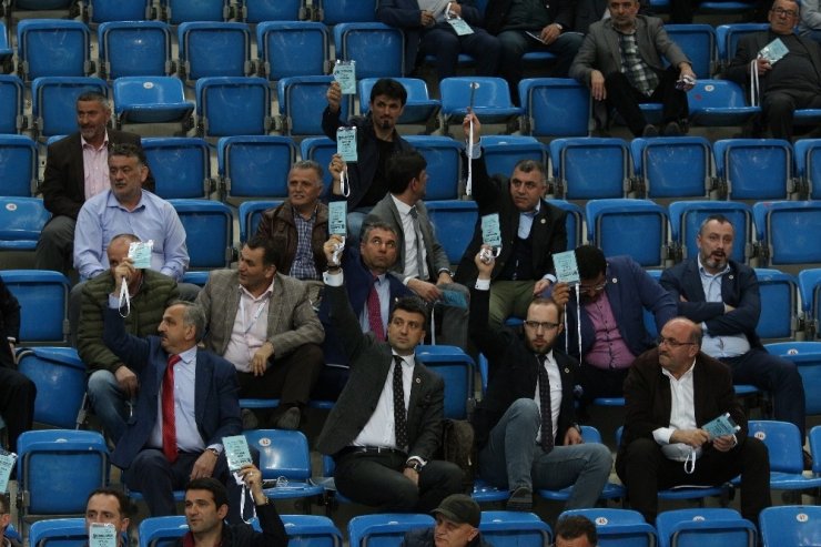 Muharrem Usta Yönetimi İbra Edildi