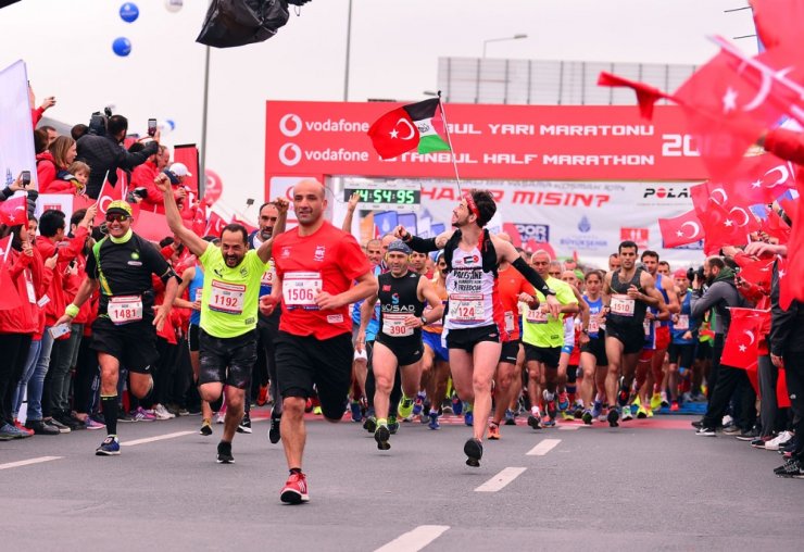Vodafone İstanbul Yarı Maratonu Başladı