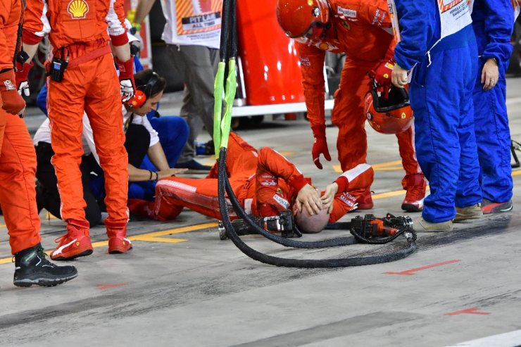 Raikkonen Mekanikerin Bacağını Ezdi