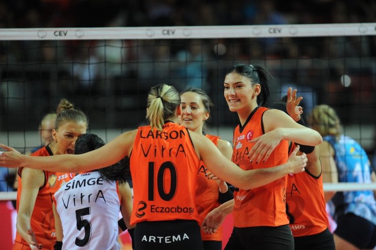 Eczacıbaşı Vitra, Cev Kupası’nın Sahibi Oldu