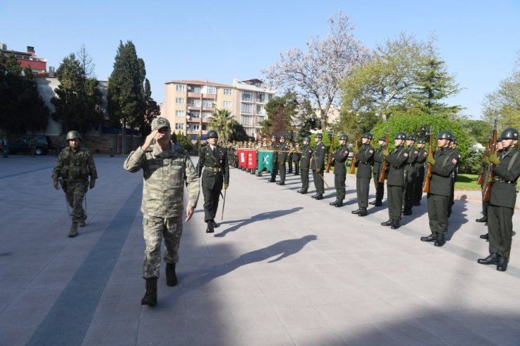Orgeneral Akar, 1.ordu Komutanlığında İncelemelerde Bulundu