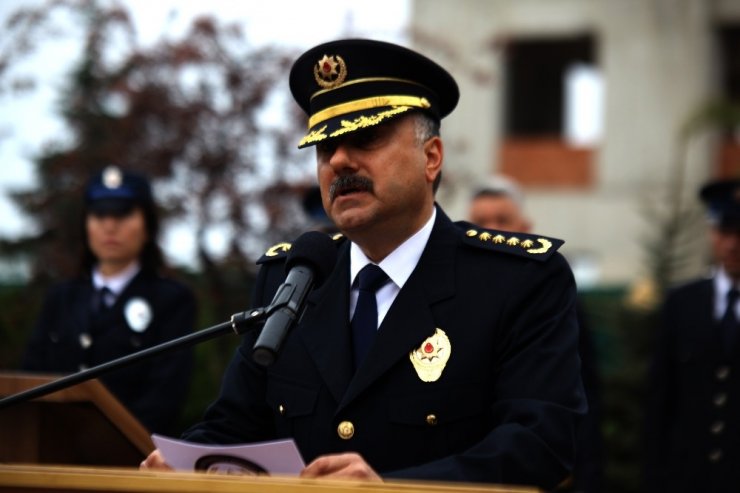 Polis Haftası’nda Düzenlenen Yarışmalarda Afganlı Kız Birinci Oldu