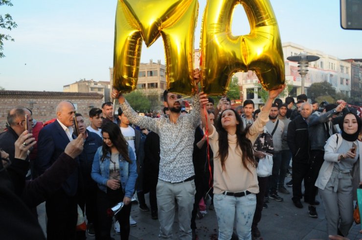 Sürpriz Evlilik Teklifi Yaptı, En Çok Kendi Şaşırdı