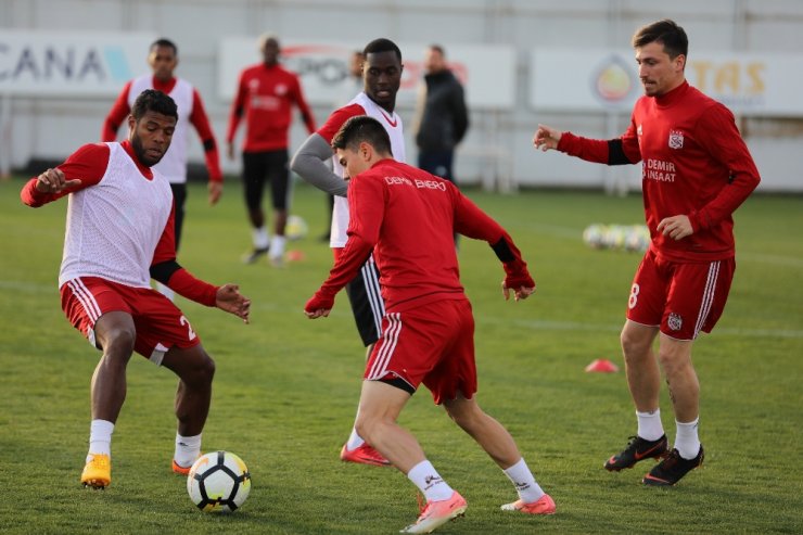 Sivasspor, Fenerbahçe Maçına Kilitlendi