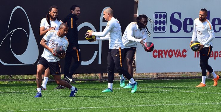Galatasaray Başakşehir Maçı Hazırlıklarına Devam Etti