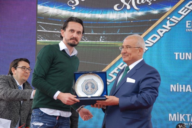 Ünlü İsimler Şöhretler Maçında Buluştu