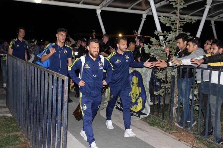 Fenerbahçe’ye Sivas’ta Coşkulu Karşılama