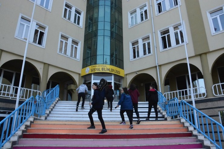 Bu Okulda Ders Zili 8 Yıldır Çalmıyor