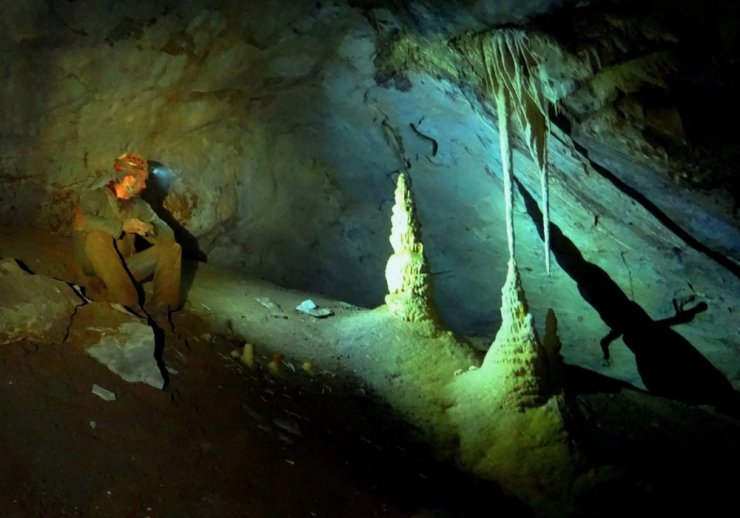 Rus Speleologlar Dünyanın En Derin Mağarasına İndi