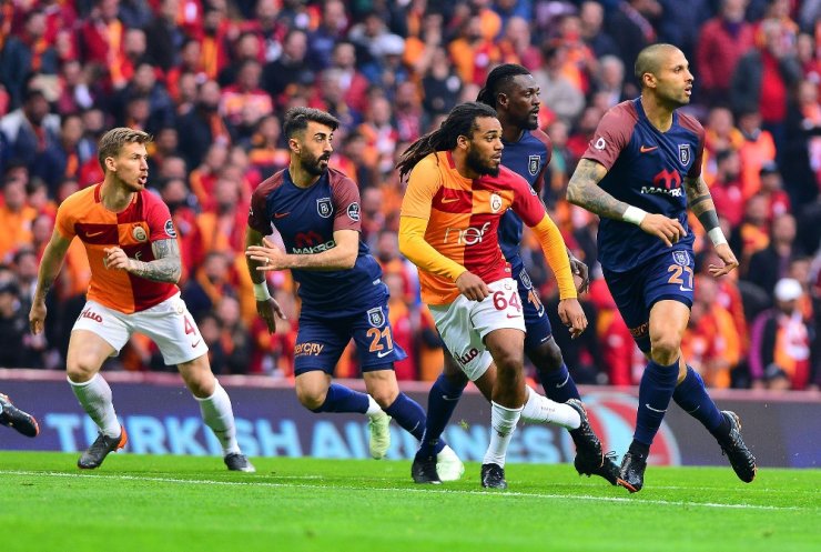 İlk Yarıda Gol Sesi Çıkmadı