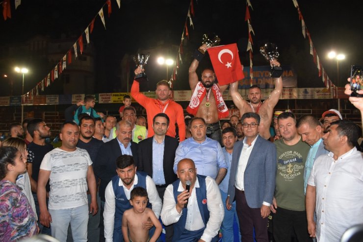 Altın Portakal’ın Başpehlivanı Orhan Okulu