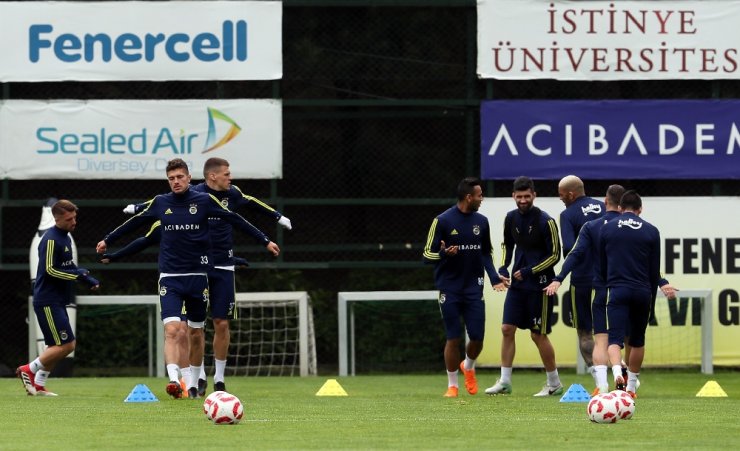 Fenerbahçe’de Derbi Hazırlıkları Sürüyor
