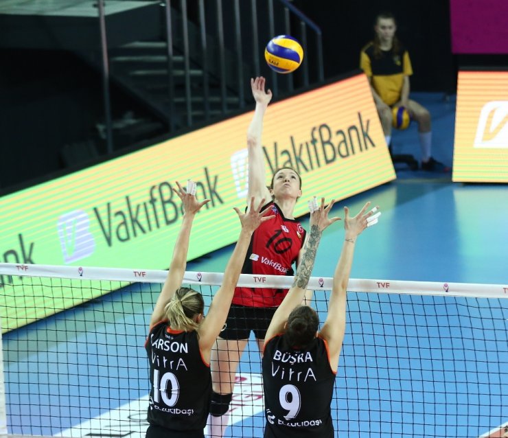 Vakıfbank, Eczacıbaşı Vitra’yı 3-0 Yendi