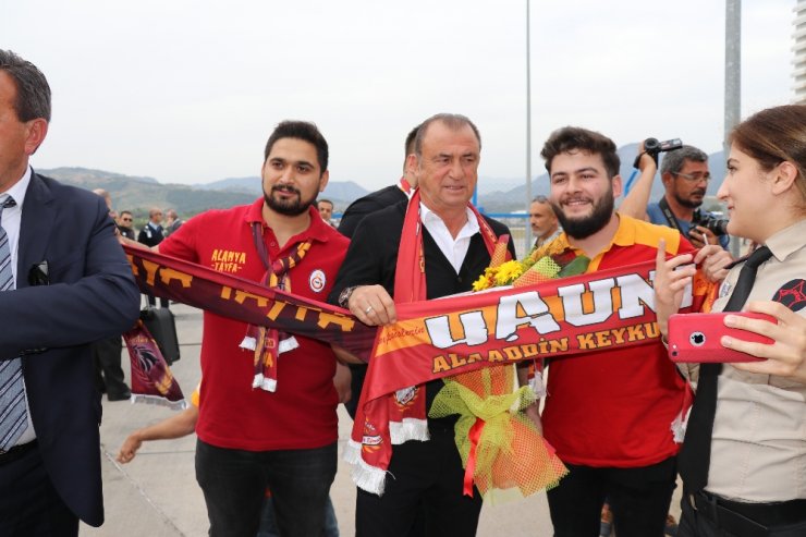 Galatasaray Şampiyon Gibi Karşılandı