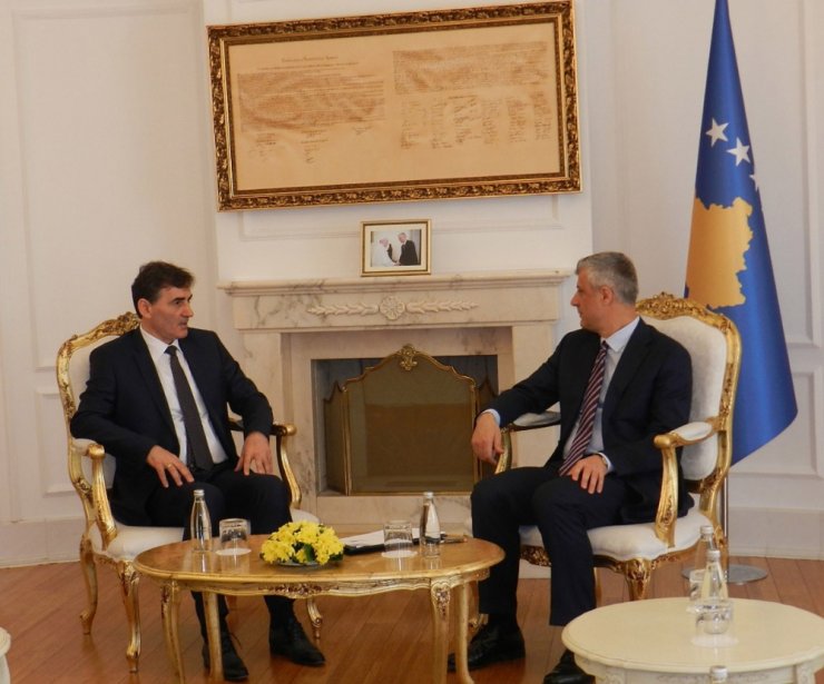 Kosova Cumhurbaşkanı, Ülkesindeki Türklerle Bir Araya Geldi