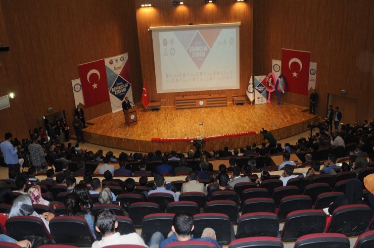 “Asrın Başında Cetvelle Çizdiler..."