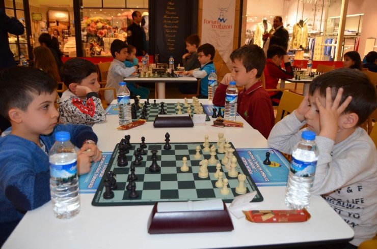 Forum Trabzon’da Geleneksel Satranç Turnuvası