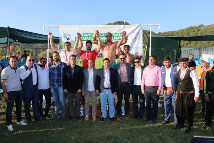 Antalya’da Başpehlivan Ali Gürbüz Oldu