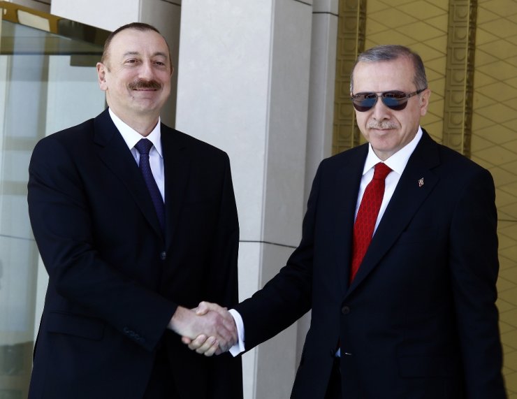 Erdoğan Aliyev’i Resmi Törenle Karşıladı
