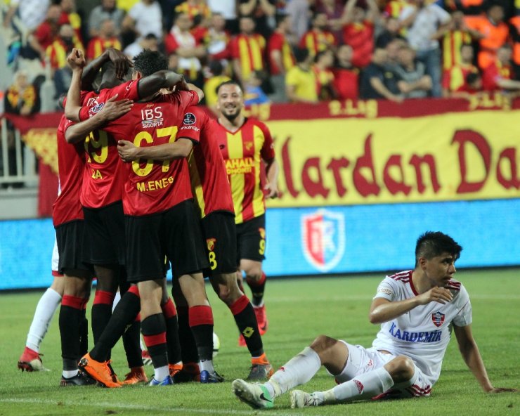 Göztepe Gol Oldu Yağdı