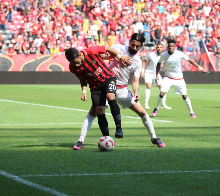 Eskişehir’de 4 Gol Var, Kazanan Yok